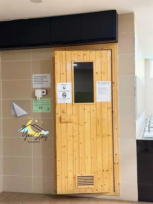 Апартаменты Novo8 Residence 7-11Pax/Videogame/8Min To Jonker A2001 Kampong Tambak